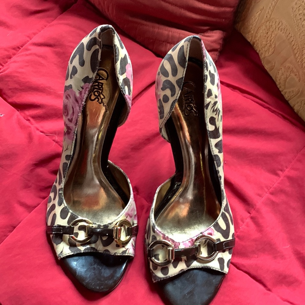 Carlos Santana pumps..never worn 4 1/2 inch heel..leopard rose print very sexy